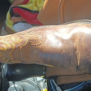 Justin boot 8d brown